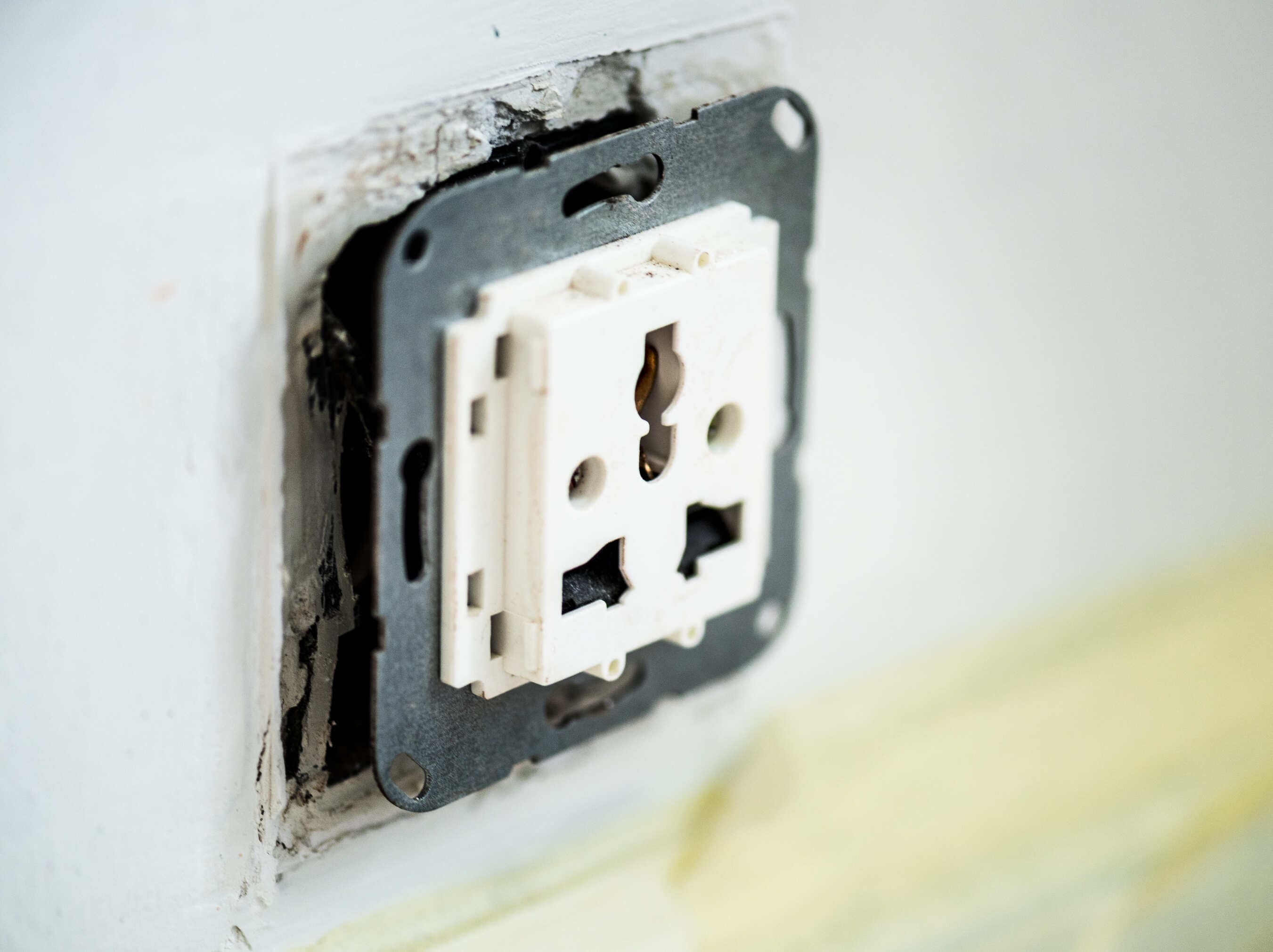 GFCI & AFCI Outlet Installation